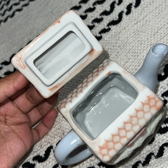 Vintage Detailed Mini Decorative Teapot NWOT - Picture 7 of 9